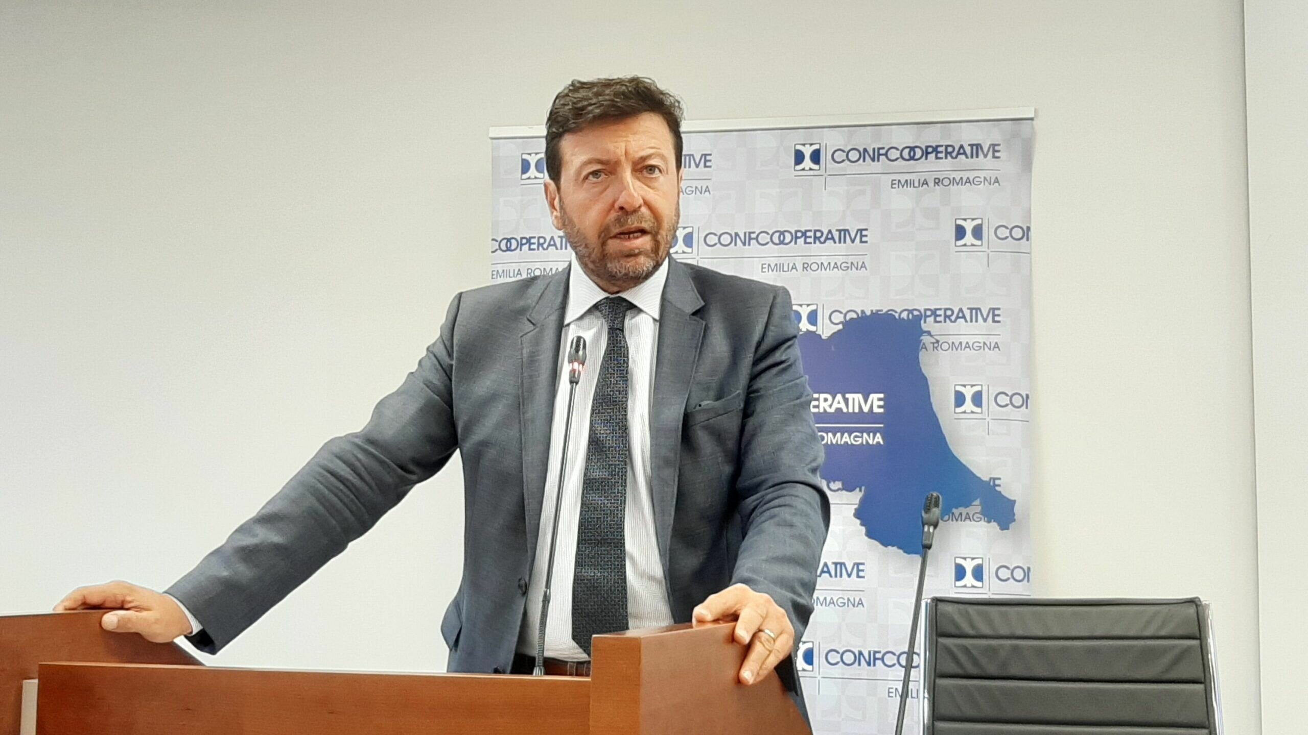 Francesco Milza presenta