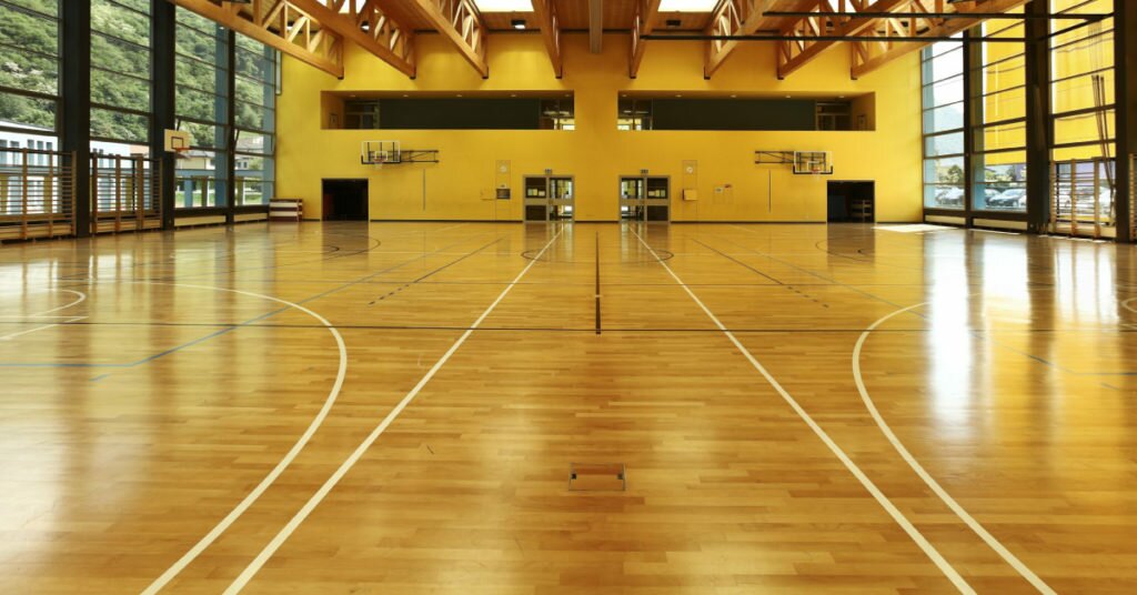 Palestra con parquet