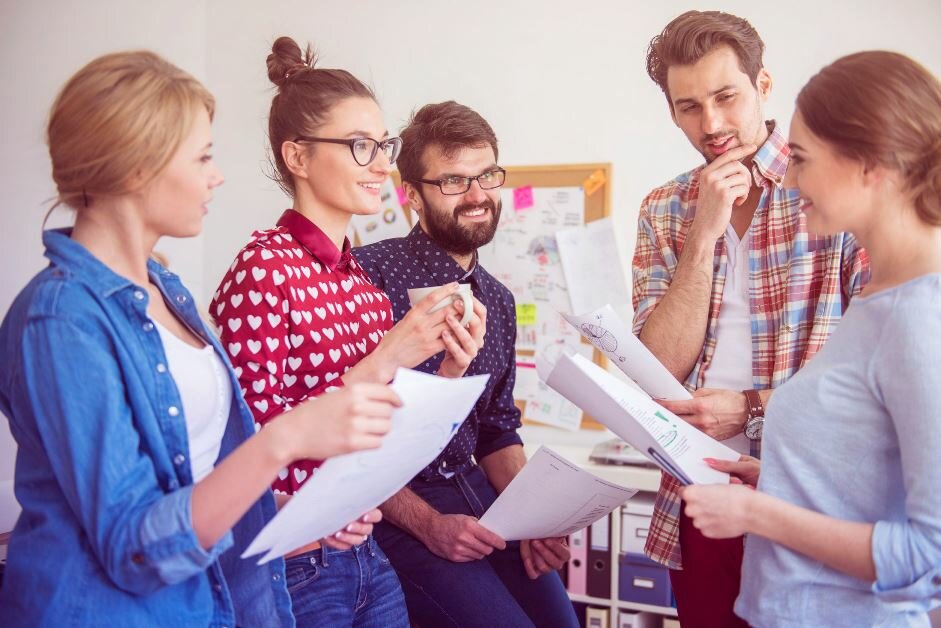 riunione di rappresentanti di imprese giovanili