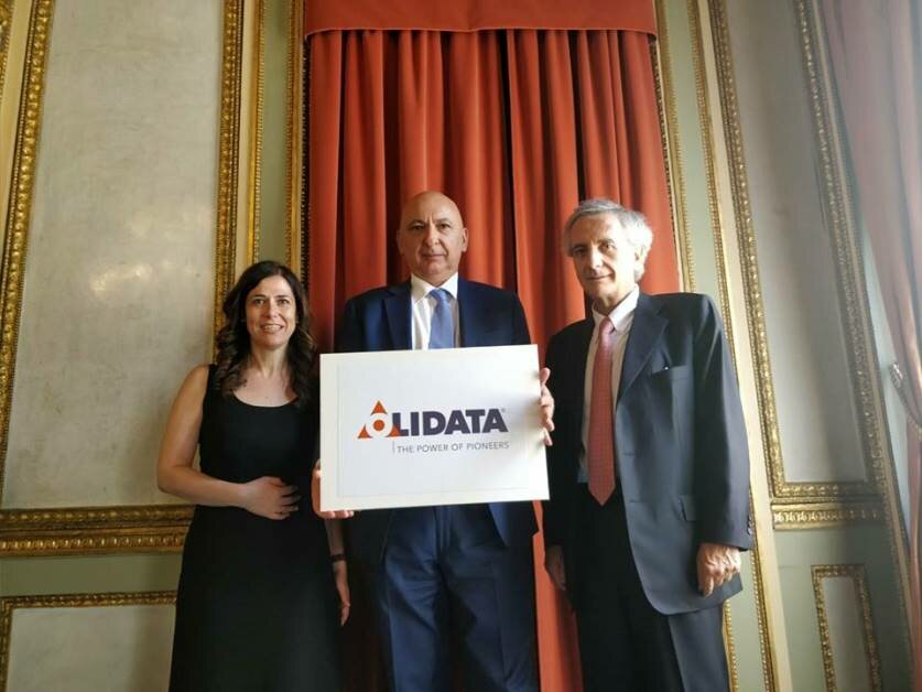 tassi e todde presentano nuovo logo