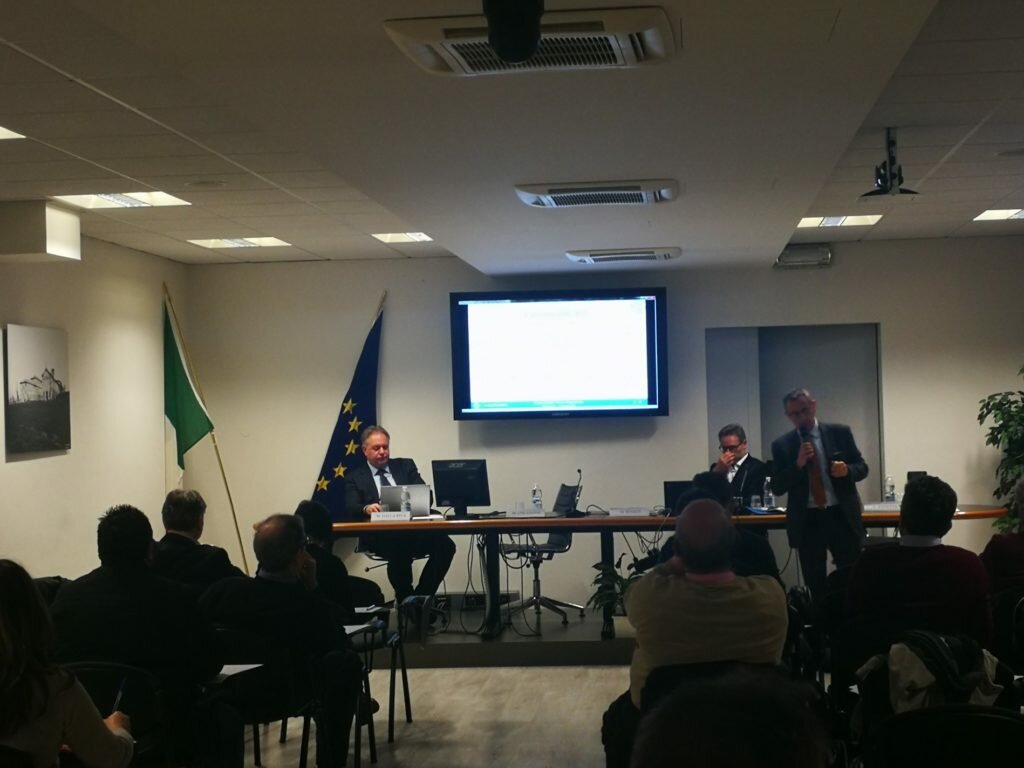il tavolo dei relatori del seminario sulla cyber security